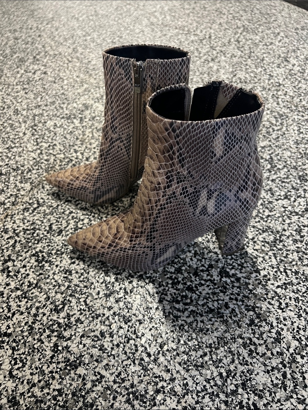 Snakeskin Pointed Toe Ankle Booties in Taupe